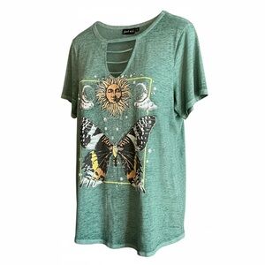 Green Graphic Tee with Sun and Butterfly Design